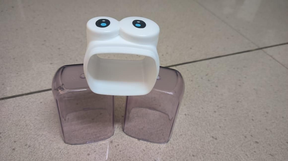 Portable Tooth Brush Case